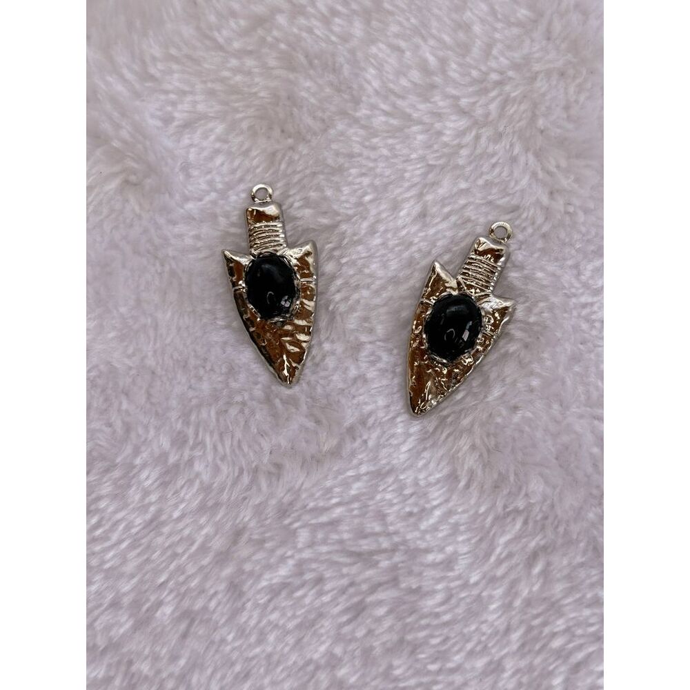 Obsidian Studded Silver Toned Arrowhead Pendant Set of Two, 1 Inch, Southwestern